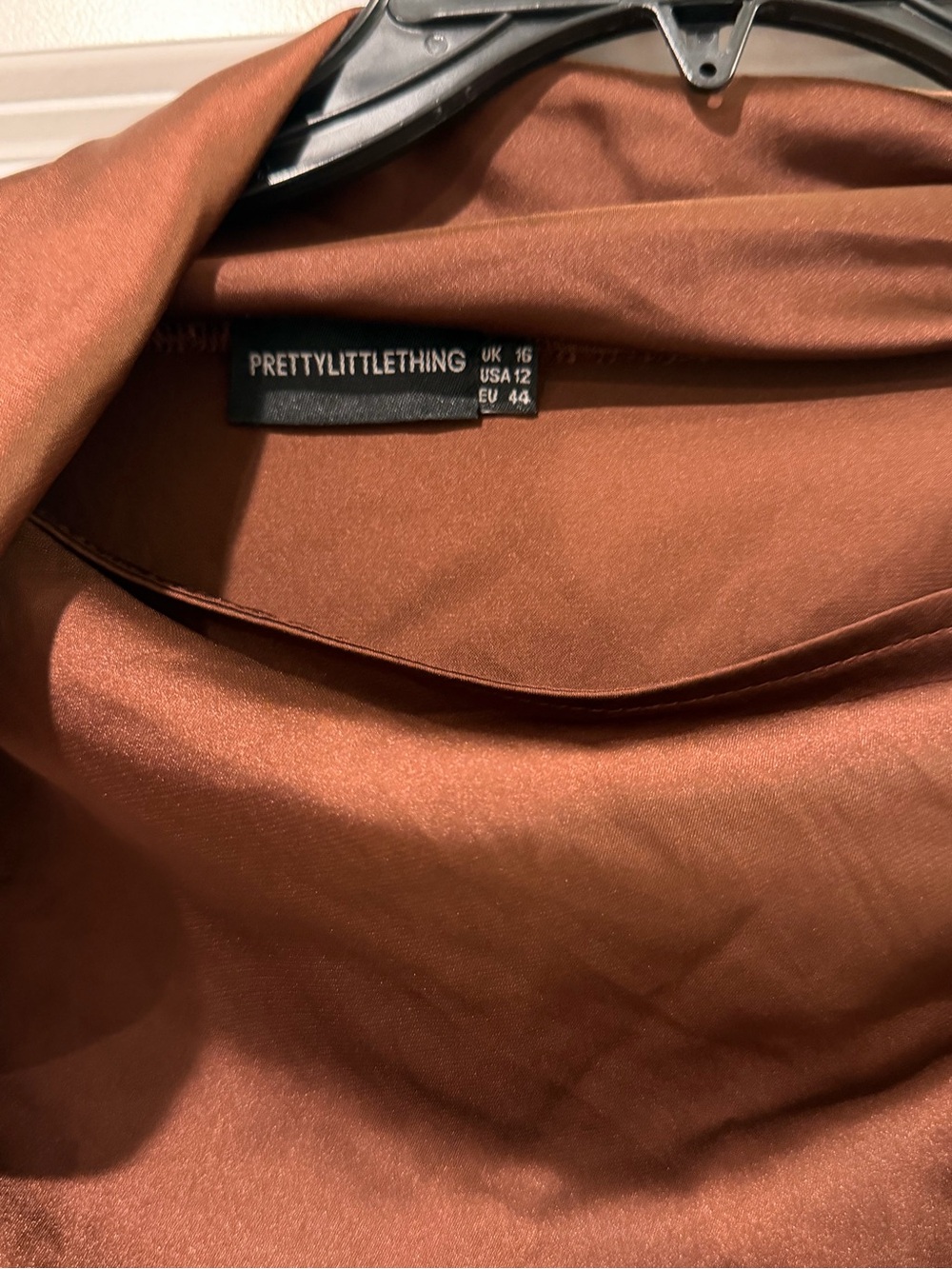 PrettyLittleThing Satin Blazer in Rust Brown